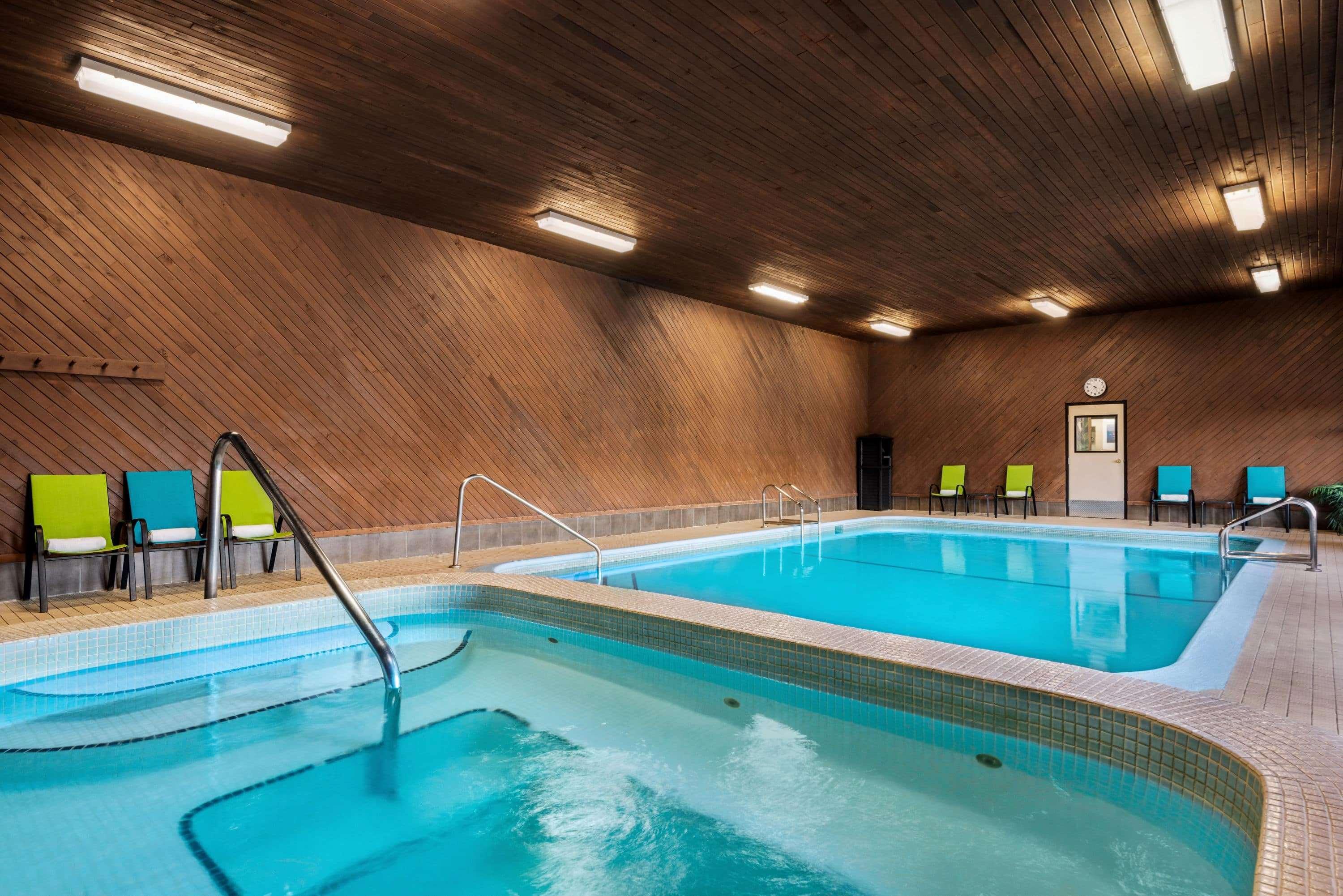 Travelodge By Wyndham Abbotsford Bakerview Экстерьер фото