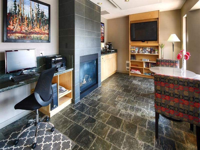 Travelodge By Wyndham Abbotsford Bakerview Экстерьер фото