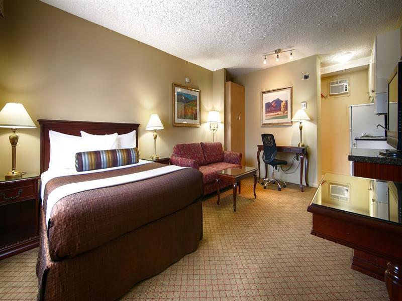Travelodge By Wyndham Abbotsford Bakerview Экстерьер фото